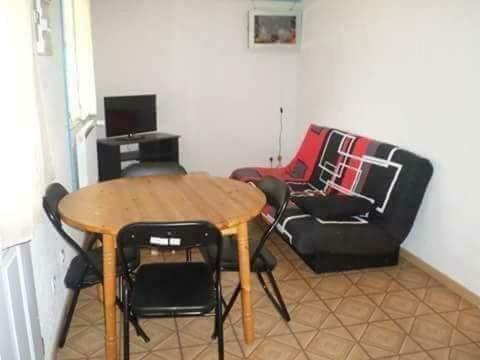 Gogo Location 1 Apartment Forest-Saint-Julien Luaran gambar
